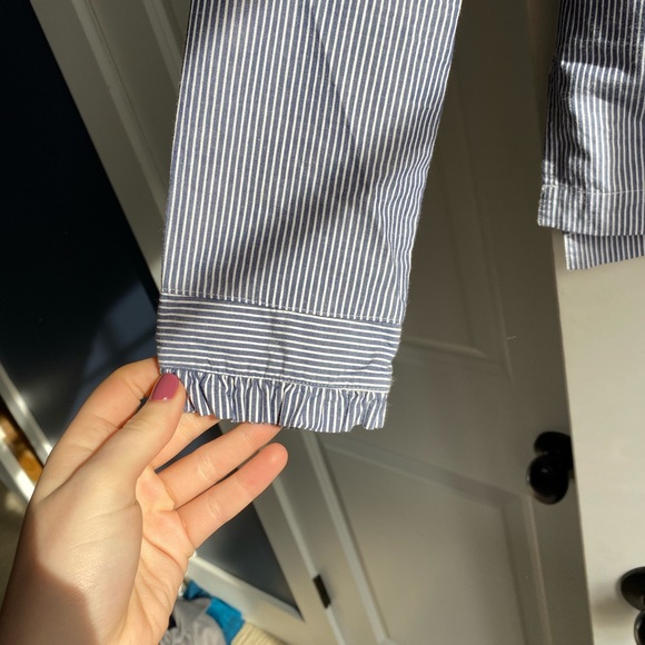 High Ruffle Neck Shirt - Picture 4 of 7